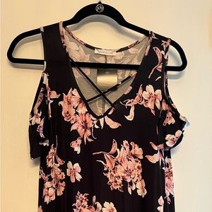 🦋 2 for $10!🦋 Reb and J floral tunic/dress